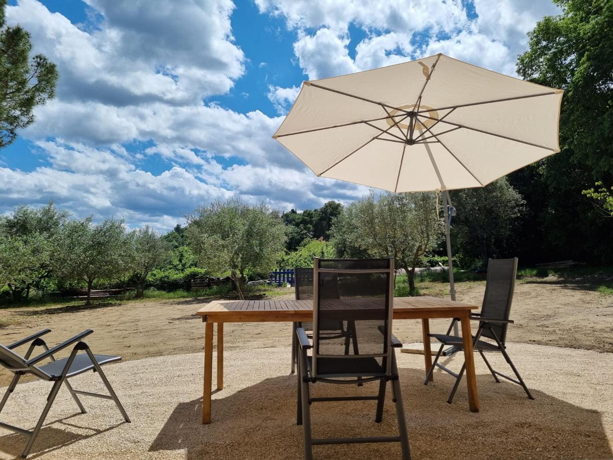 Villa Au Fil De Soi à Saint-Julien-de-Peyrolas Chambre photo
