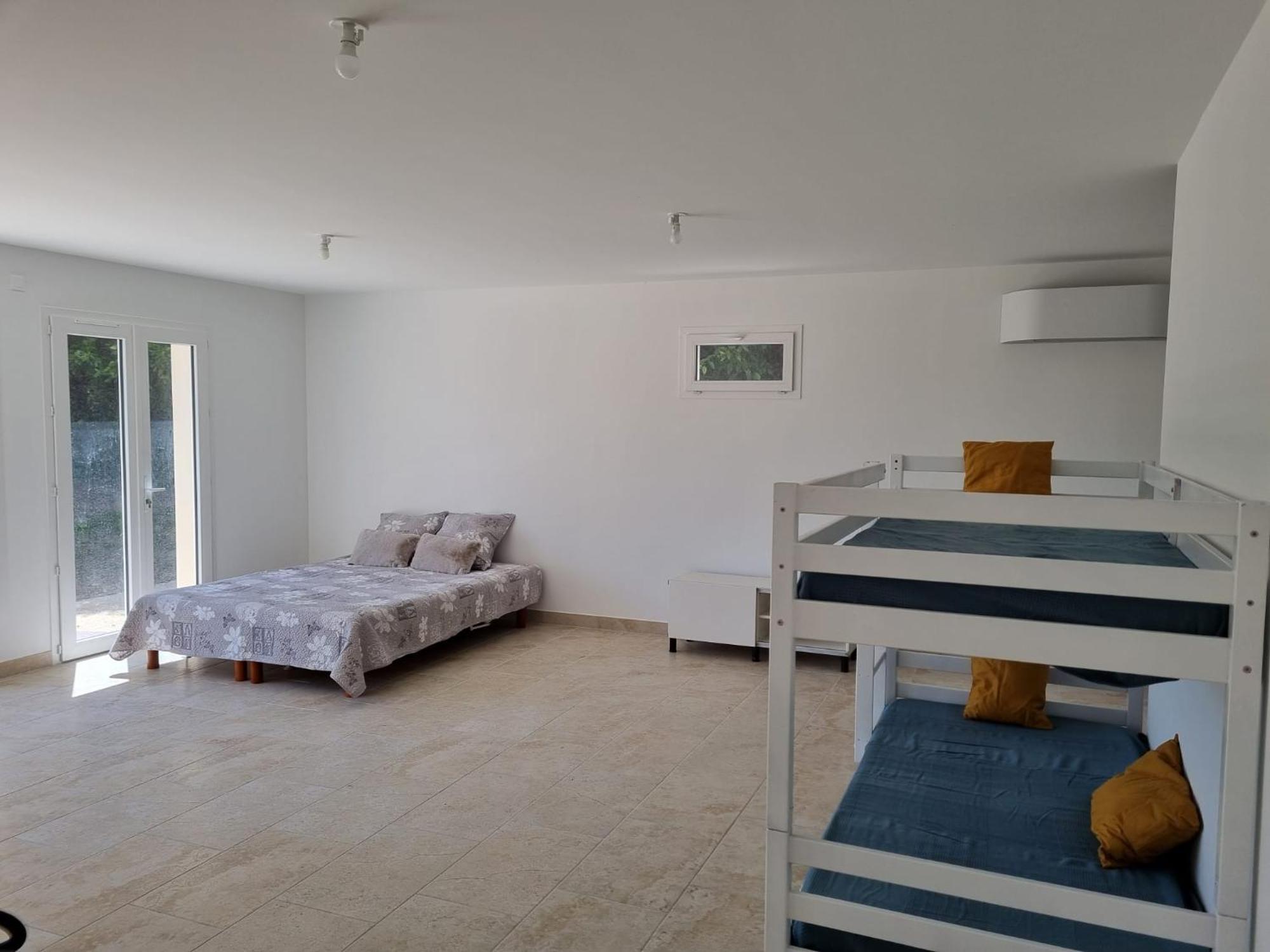Villa Au Fil De Soi à Saint-Julien-de-Peyrolas Chambre photo