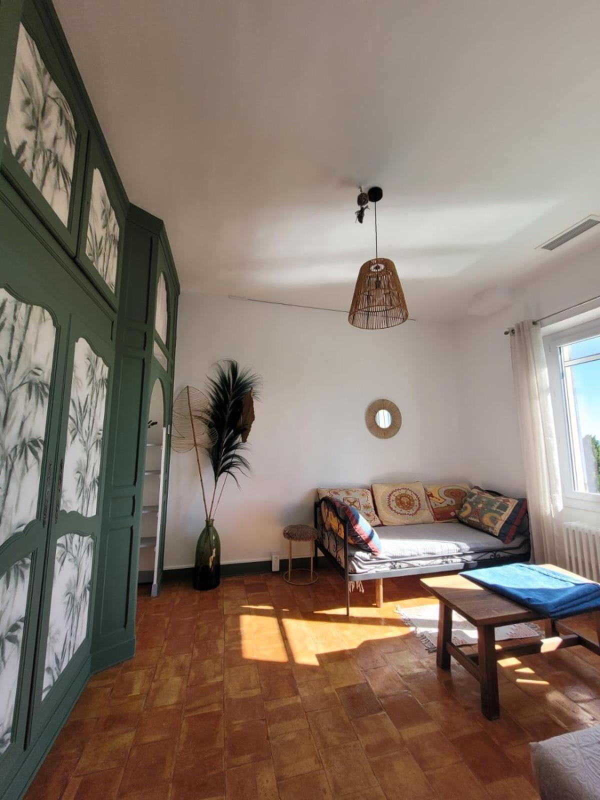 Villa Au Fil De Soi à Saint-Julien-de-Peyrolas Chambre photo